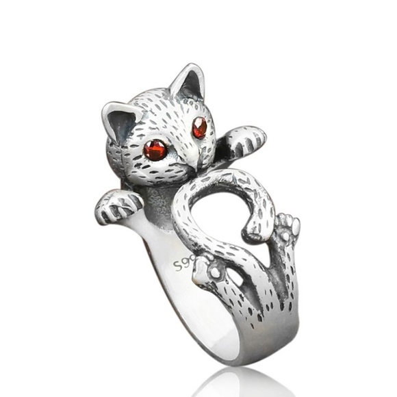 Cinderella's Closet Jewelry - Adjustable Cat Ring